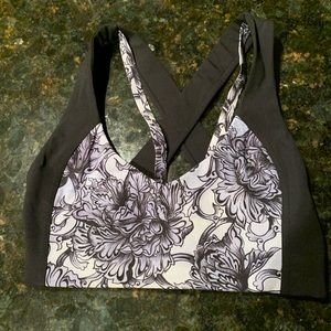 Lululemon bra